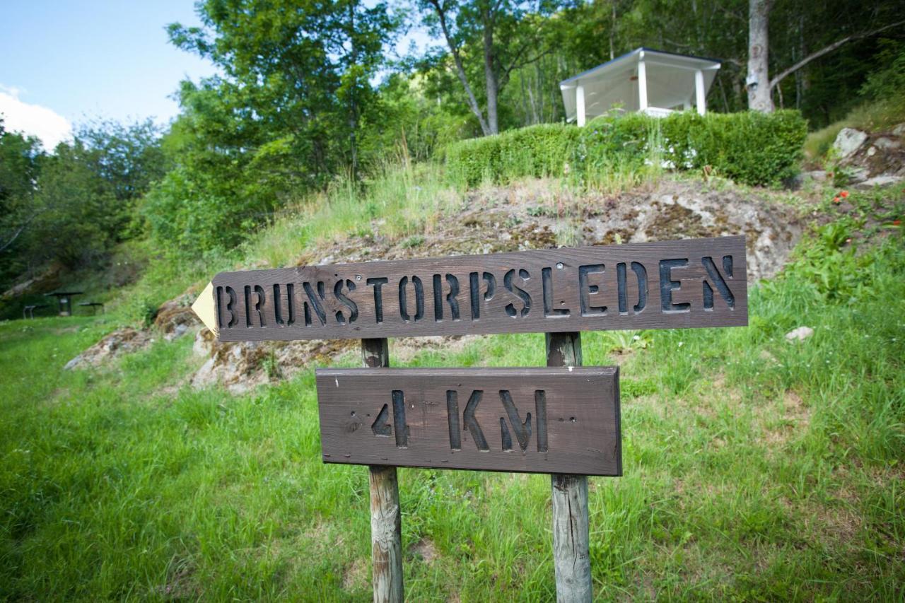 Вилла Brunstorpsgard Braenneriet Хускварна Экстерьер фото